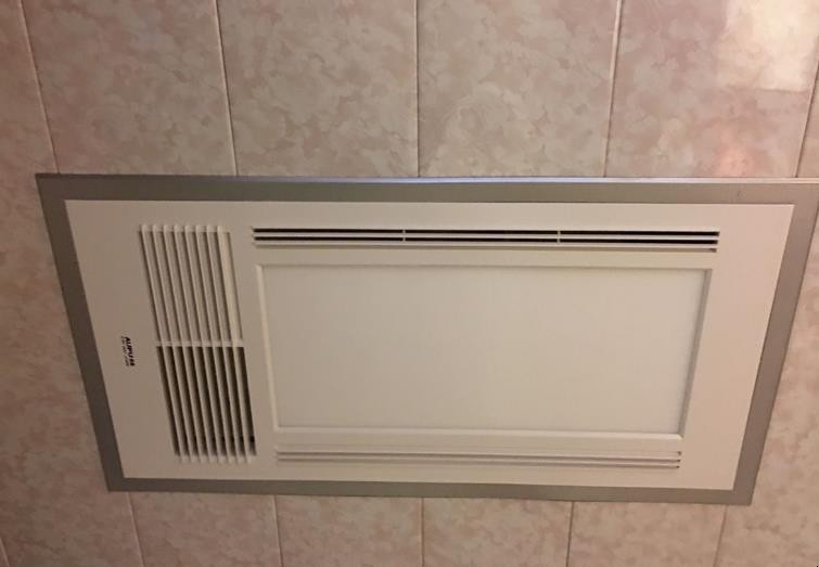 風暖浴霸要打排氣孔嗎