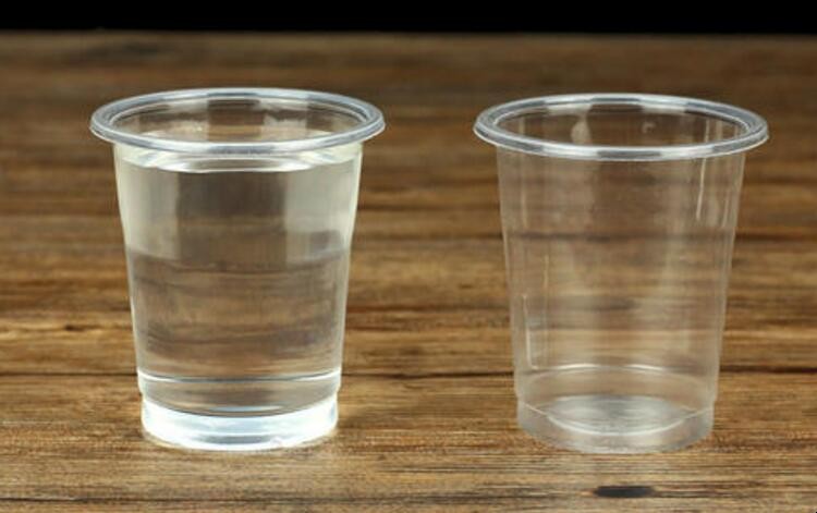塑料杯子能用開水煮消毒嗎