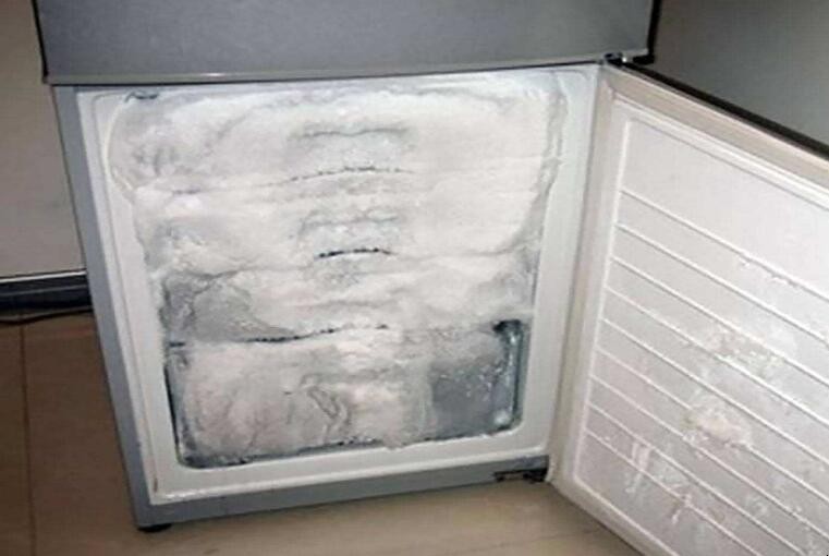 冰櫃結冰太厚費電嗎