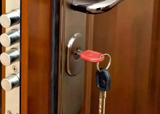 防盜門鑰匙能配嗎