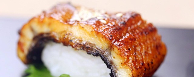鰻魚煎蝦壽司做法簡介 鰻魚煎蝦壽司做法介紹