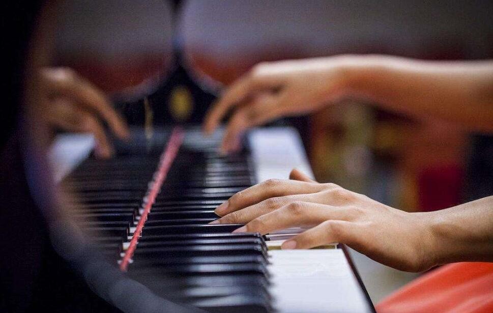 有什麼彈鋼琴的技巧