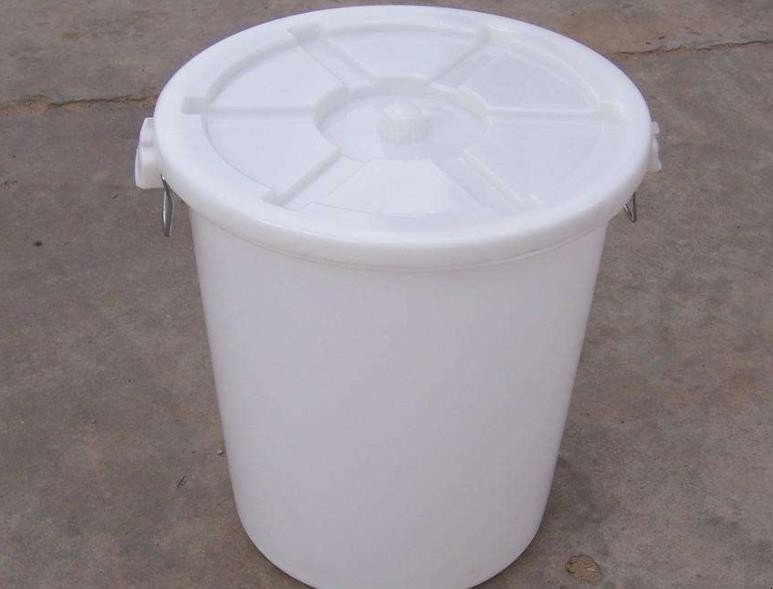 白塑料桶漏水怎麼補漏