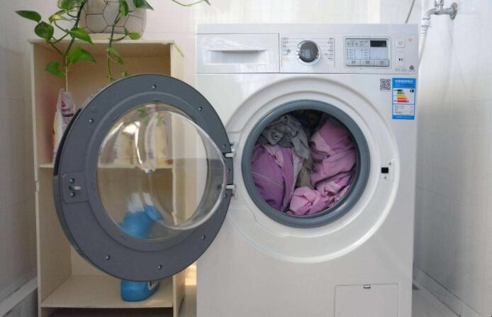 滾筒洗衣機漏水怎麼辦