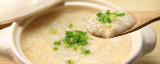 大米炒熟煮粥的功效 大米炒熟煮粥的功效介紹