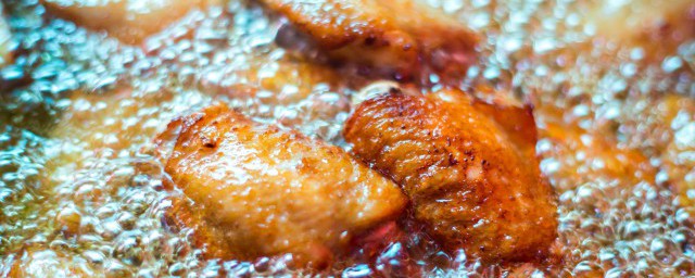 炸蒜香雞翅的做法 炸蒜香雞翅的烹飪方法