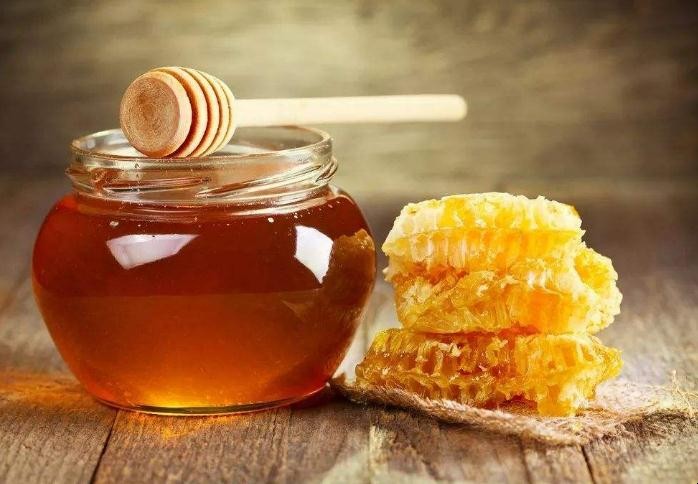 蜂蜜表面有泡沫正常嗎