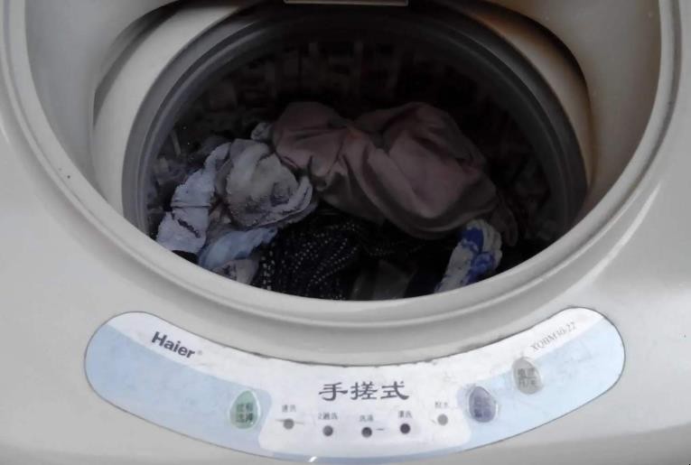 用洗衣機如何防止衣服打結