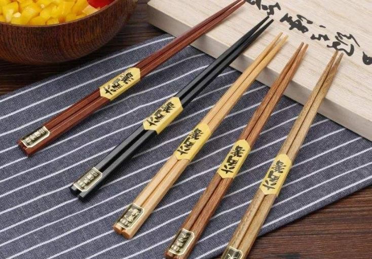 筷子有油漆味道能用嗎