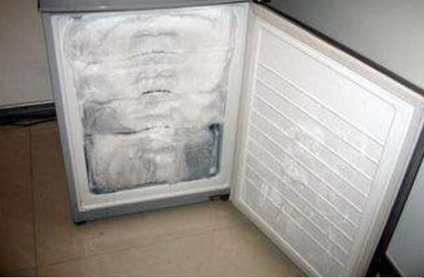 冰箱裡面冰太多怎麼辦
