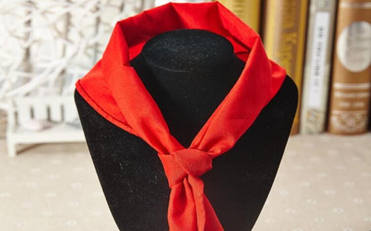 紅領巾最大的角是什麼角