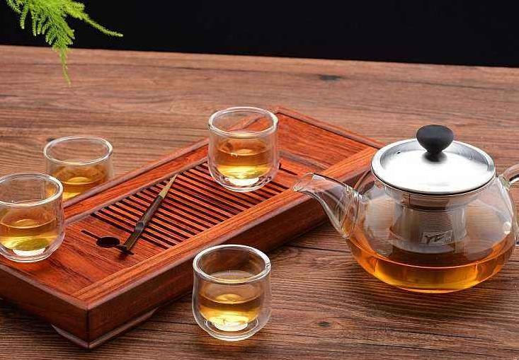 玻璃茶具和陶瓷茶具哪個貴