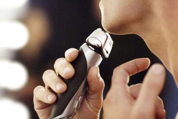 男士剃須刀的保養方法是什麼
