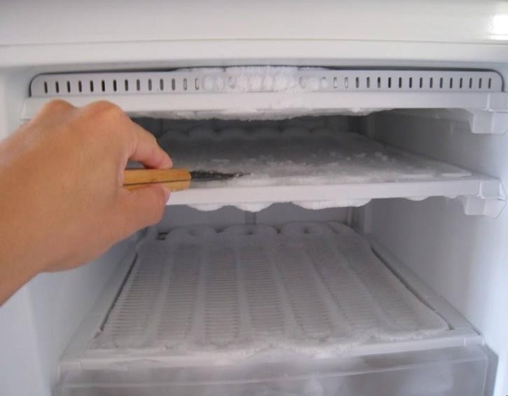 冰箱冷凍室如何除冰
