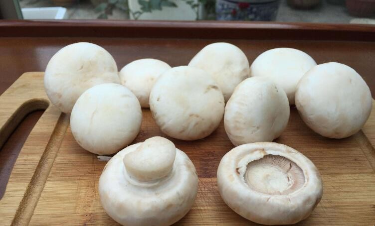 如何辨別漂白蘑菇
