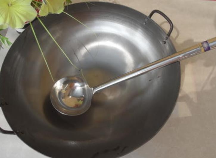 鐵鍋內部生銹怎麼處理