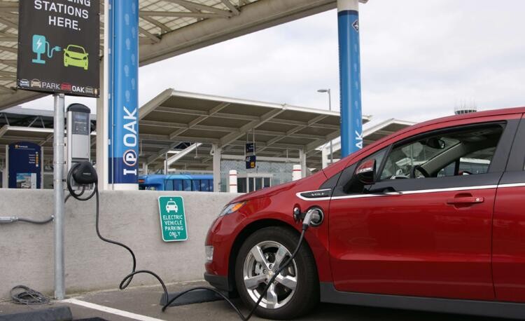 新能源電動汽車充電怎麼充