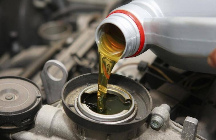 汽車機油粘度低會省油嗎