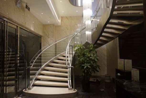梁式樓梯和板式樓梯的區別有哪些