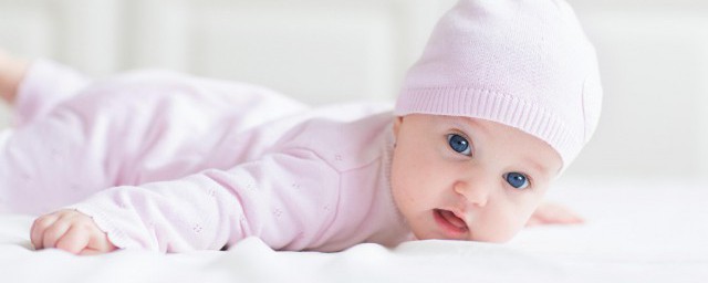 怎樣給女寶寶起一個好聽的名字 如何給女寶寶起名字