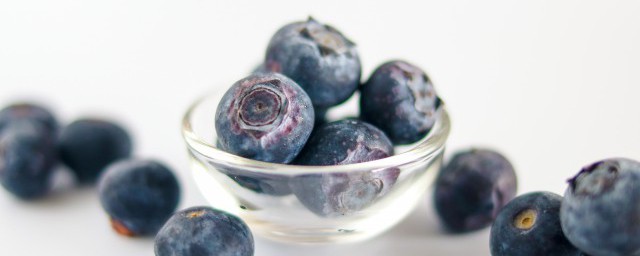 藍莓和黃桃能一起吃嗎 藍莓和黃桃適不適合一起吃