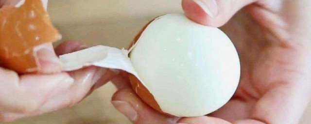 怎麼剝生雞蛋 如何剝生雞蛋