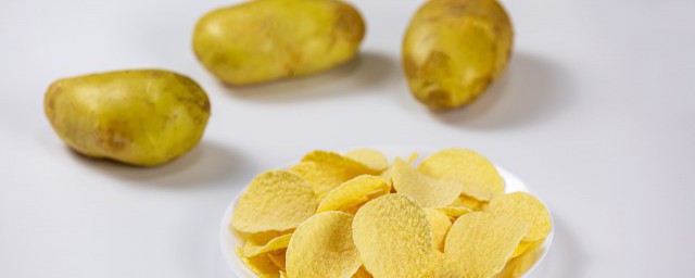 誰發明的薯片 薯片究竟是怎麼發明的