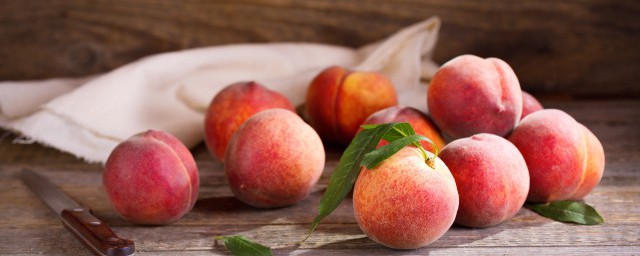 水蜜桃不削皮能吃嗎 水蜜桃能否不削皮直接吃