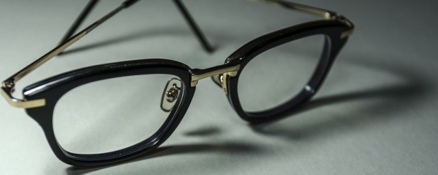 gucci眼鏡框怎麼辨別真假 gucci眼鏡框辨別真假的技巧