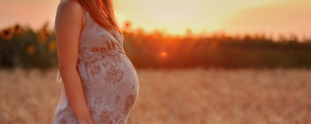 孕婦曬太陽的好處 孕婦曬太陽有什麼好處