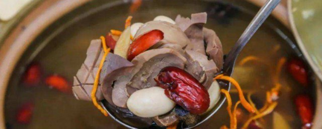 豬腰燉湯的做法和功效 豬腰燉湯怎麼做