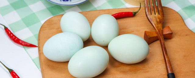 咸鴨蛋要煮多長時間 咸鴨蛋要煮熟的時間
