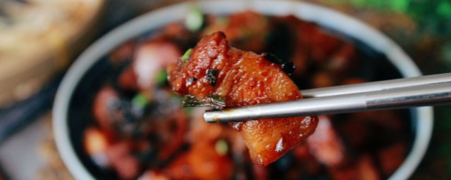 黴幹菜燒肉的傢常做法 黴幹菜燒肉怎麼做