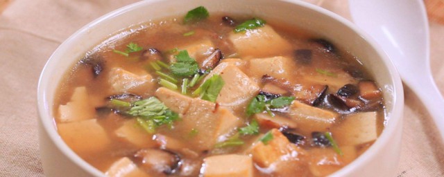 簡易大醬豆腐湯的傢常做法 大醬豆腐湯怎麼做