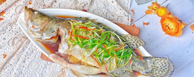 傢庭版清蒸紅燒桂魚怎麼做好吃又簡單 清蒸桂魚的做法
