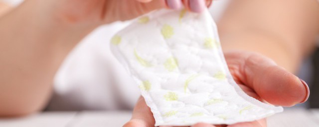 衛生巾吸水顆粒會進入身體嗎 衛生巾吸水顆粒並不會進入身體對嗎