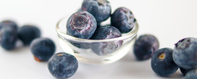 吃藍莓會拉肚子嗎 吃藍莓會導致拉肚嗎