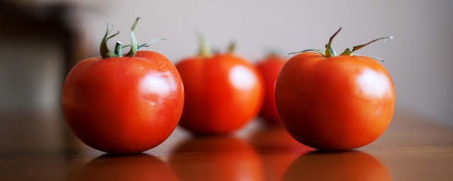 西紅柿變軟瞭還能吃嗎 西紅柿變軟瞭還能不能吃