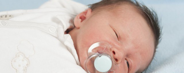 剛出生的嬰兒奶粉怎麼沖 剛出生的嬰兒奶粉怎樣沖