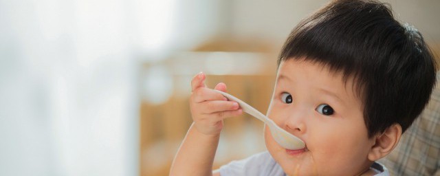 米粉怎麼沖給寶寶吃圖 米粉如何沖給寶寶吃