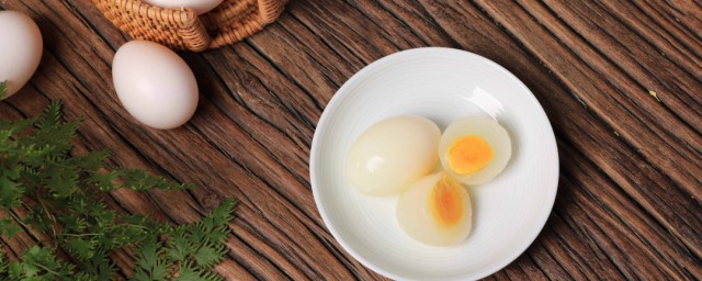 鴿子蛋一天適合吃幾個 每天吃多少鴿子蛋好