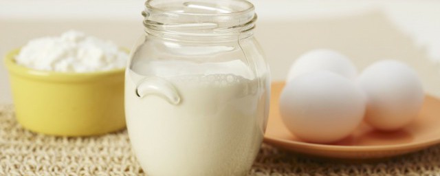 生牛乳純牛奶適合兒童嗎 生牛乳純牛奶的功效有哪些