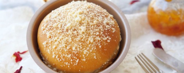 桃心酥粒面包的做法 桃心酥粒面包的烹飪技巧分享
