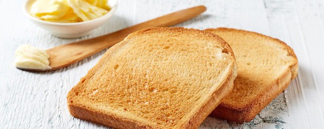 面包可以放微波爐裡加熱嗎 面包可以加熱嗎