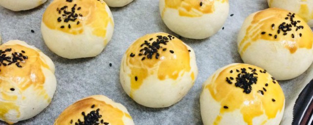 中式傳統糕點之蛋黃酥的做法 蛋黃酥的做法介紹