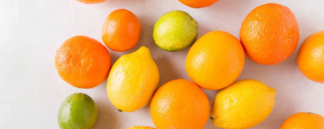如何取橘子皮屑 怎樣取橘子皮屑